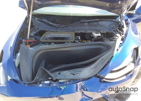 2021 Tesla Model Y из США, поврежденный, VIN 5YJYGDEE3MF196663